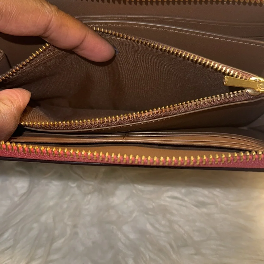 Coach Signature Long Zip Around Khaki Multi Wallet Down Town & Good Times EUC - Picture 11 of 11